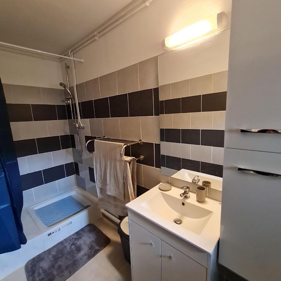 Le Commerce Pont-Sur-Yonne Екстер'єр фото