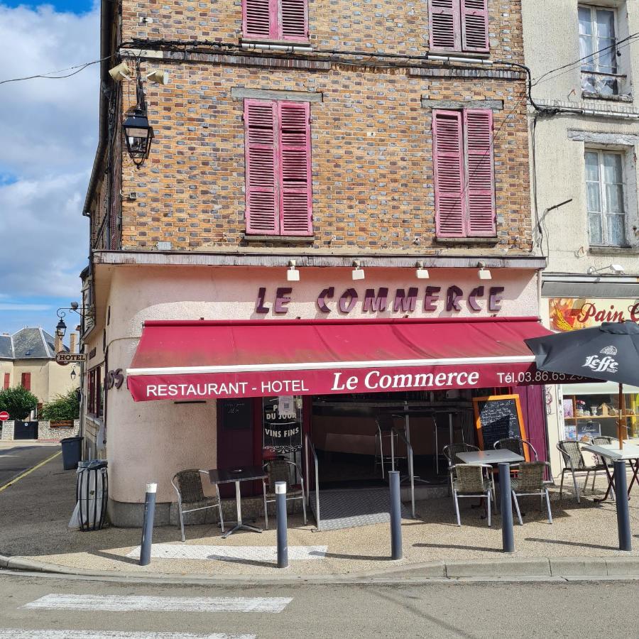 Le Commerce Pont-Sur-Yonne Екстер'єр фото